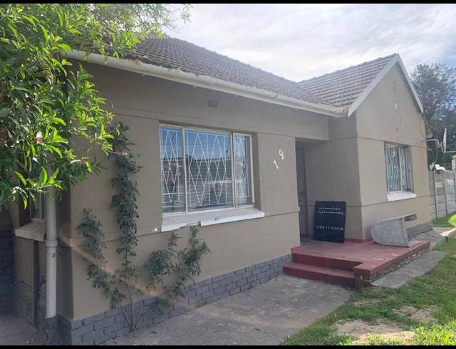 5 BEDROOM HOUSE FOR SALE IN THORNTON